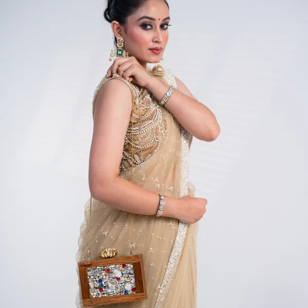 Zaria_Jewelwood_Clutch
